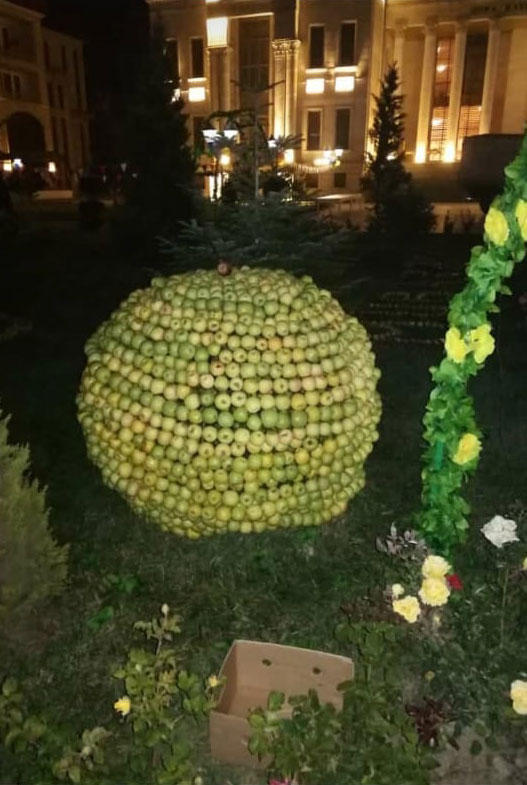 В Губе проходит Праздник яблок - более 100 сортов, самые-самые… (ФОТО/ВИДЕО)