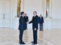 Президент Ильхам Алиев принял верительные грамоты нового посла Казахстана (ФОТО)