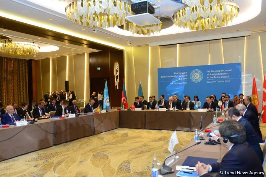 Meeting of FMs of Turkic Council states underway in Baku (PHOTO)