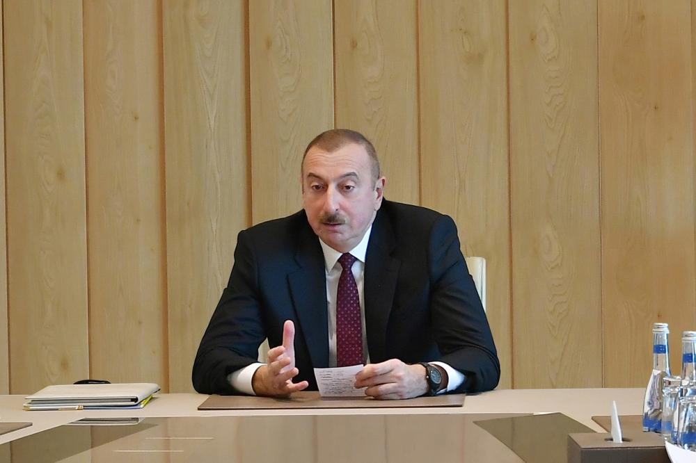 При Президенте Ильхаме Алиеве состоялось экономическое совещание (ФОТО)