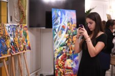 В Париже чествовали свободных женщин Азербайджана и Грузии  (ФОТО)