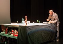 Универсальная история человечества в Баку, которая уместилась в одном чемодане (ФОТО)