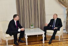 Президент Ильхам Алиев встретился с экс-президентом Латвии (ФОТО)