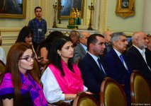 В Баку состоялась торжественная церемония награждения деятелей культуры (ФОТО)