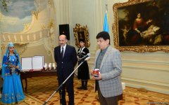В Баку состоялась торжественная церемония награждения деятелей культуры (ФОТО)