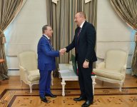 Президент Ильхам Алиев принял Рамиза Мехтиева и вручил ему орден «Гейдар Алиев» (ФОТО)