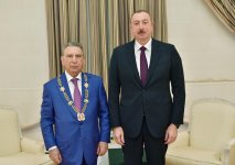 Президент Ильхам Алиев принял Рамиза Мехтиева и вручил ему орден «Гейдар Алиев» (ФОТО)