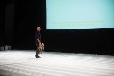 Последний бастион сопротивления в Баку - живые картины возникают и разрушаются (ФОТО)