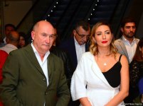Театр, кино, танец – более 400 страниц о жизни и творчестве Бадуры Афганлы (ФОТО)