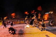 В Гобустане создана атмосфера первобытного времени – невероятное шоу (ВИДЕО, ФОТО)
