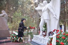 В Баку почтили память Муслима Магомаева - прошло 11 лет со дня смерти…(ФОТО)