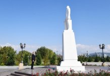 Президент Ильхам Алиев прибыл  в Агдашский район (ФОТО) (версия 2)