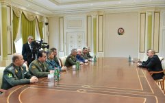 President Aliyev receives participants of CIS Council of Defense Ministers meeting (PHOTO)