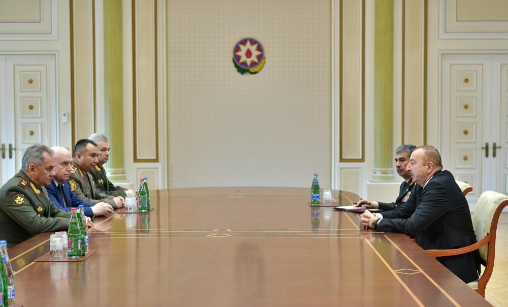 President Aliyev receives participants of CIS Council of Defense Ministers meeting (PHOTO)