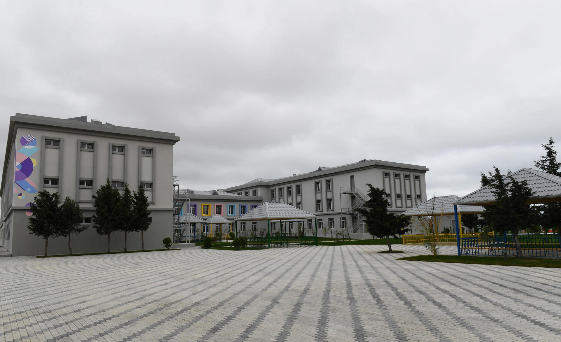 First VP Mehriban Aliyeva views conditions created at newly-renovated boarding school (PHOTO)