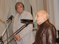 Чингиз Фарзалиев отметил юбилей выставкой "По ступеням времени" (ФОТО)