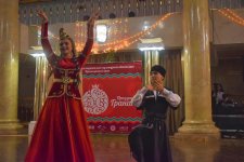 Азербайджанский праздник граната стал одним из самых любимых в России (ФОТО)
