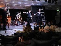 Великолепный перформанс в Баку. В футляре собственных комплексов и предрассудков (ВИДЕО, ФОТО)