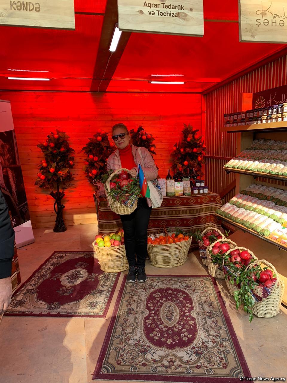 Праздник Короля фруктов в Гёйчае – донер из гранат, конкурсы, самое красное шоу (ФОТО)