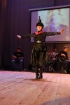 В поселках Баку прошли сольные концерты Метанет Искендерли и Эльчина Джафарова (ФОТО)