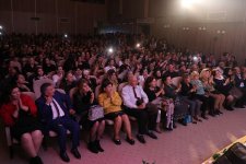 В поселках Баку прошли сольные концерты Метанет Искендерли и Эльчина Джафарова (ФОТО)
