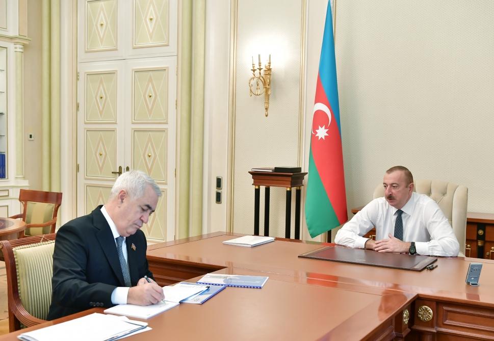 Президент Ильхам Алиев принял   председателя ЗАО «Азербайджанские железные дороги» (ФОТО) (версия 2)