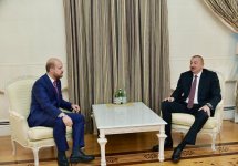 Президент Ильхам Алиев принял делегацию Всемирной конфедерации этноспорта (ФОТО) (версия 2)