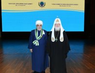 Президент Ильхам Алиев и Первая леди Мехрибан Алиева приняли участие во II Саммите мировых религиозных лидеров в Баку (ФОТО)