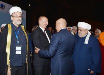 Президент Ильхам Алиев и Первая леди Мехрибан Алиева приняли участие во II Саммите мировых религиозных лидеров в Баку (ФОТО)