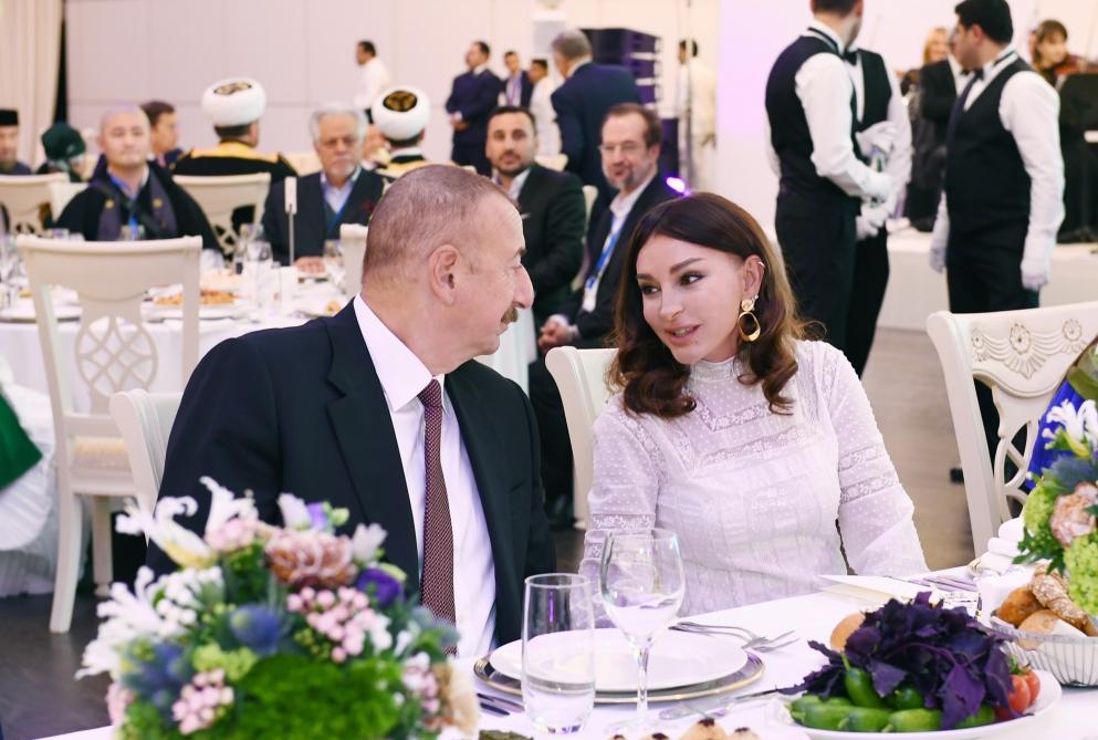 От имени Президента Азербайджана Ильхама Алиева был устроен прием в честь участников II Бакинского саммита религиозных лидеров мира (ФОТО)