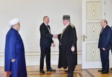 Президент Ильхам Алиев принял делегацию в составе группы мусульманских религиозных деятелей из северокавказских республик России (ФОТО) (версия 2)