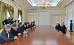 Президент Ильхам Алиев принял делегацию в составе группы мусульманских религиозных деятелей из северокавказских республик России (ФОТО) (версия 2)