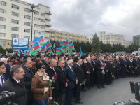 В Баку официально открыт памятник Национальному герою Азербайджана Альберту Агарунову (ФОТО)