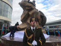 В Баку официально открыт памятник Национальному герою Азербайджана Альберту Агарунову (ФОТО)