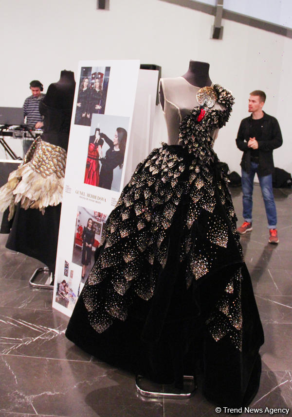 Открытие Baku Fashion Expo 2019 – оригинальный эксперимент и закулисье модного мира (ФОТО)