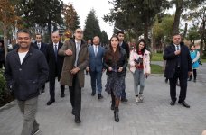Вице-президент Фонда Гейдара Алиева Лейла Алиева приняла участие в акции в рамках проекта IDEA "Urban Ecology" (ФОТО)
