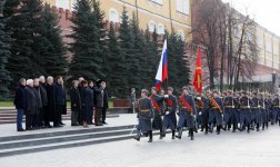 Первый вице-президент Мехрибан Алиева посетила могилу неизвестного солдата в Москве (ФОТО)