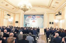 Президент Ильхам Алиев принял участие в мероприятии, посвященном 70-летию Сумгайыта (ФОТО) (версия 2)