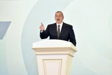 Президент Ильхам Алиев принял участие в мероприятии, посвященном 70-летию Сумгайыта (ФОТО) (версия 2)