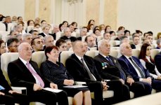 Президент Ильхам Алиев принял участие в мероприятии, посвященном 70-летию Сумгайыта (ФОТО) (версия 2)