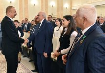 Президент Ильхам Алиев принял участие в мероприятии, посвященном 70-летию Сумгайыта (ФОТО) (версия 2)