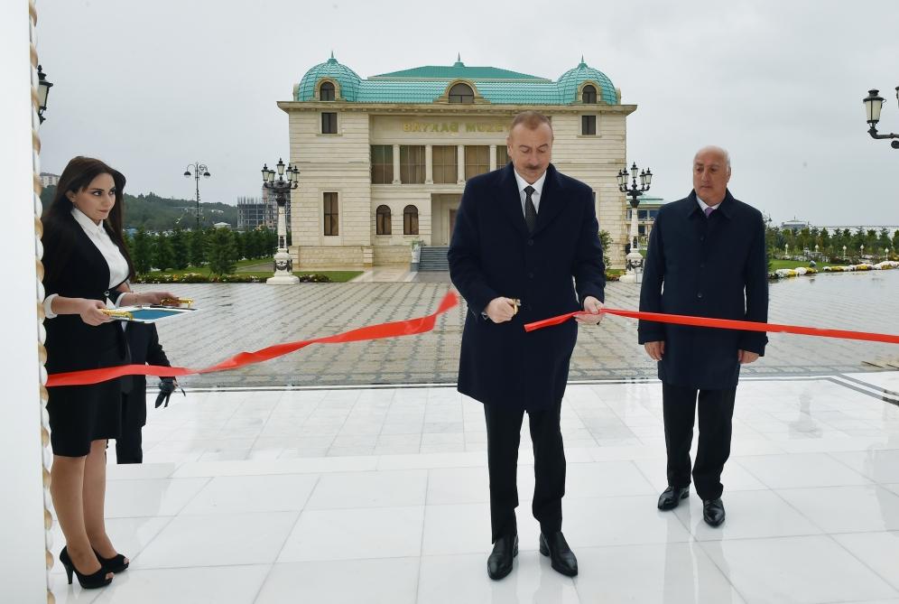 Президент Ильхам Алиев принял участие в открытии Центра мугама в Сумгайыте (ФОТО) (версия 2)