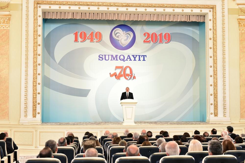 Президент Ильхам Алиев принял участие в мероприятии, посвященном 70-летию Сумгайыта (ФОТО) (версия 2)