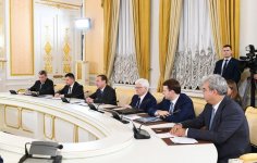 Российские телеканалы распространили репортажи об официальном визите Первого вице-президента Азербайджана Мехрибан Алиевой в эту страну (ФОТО)