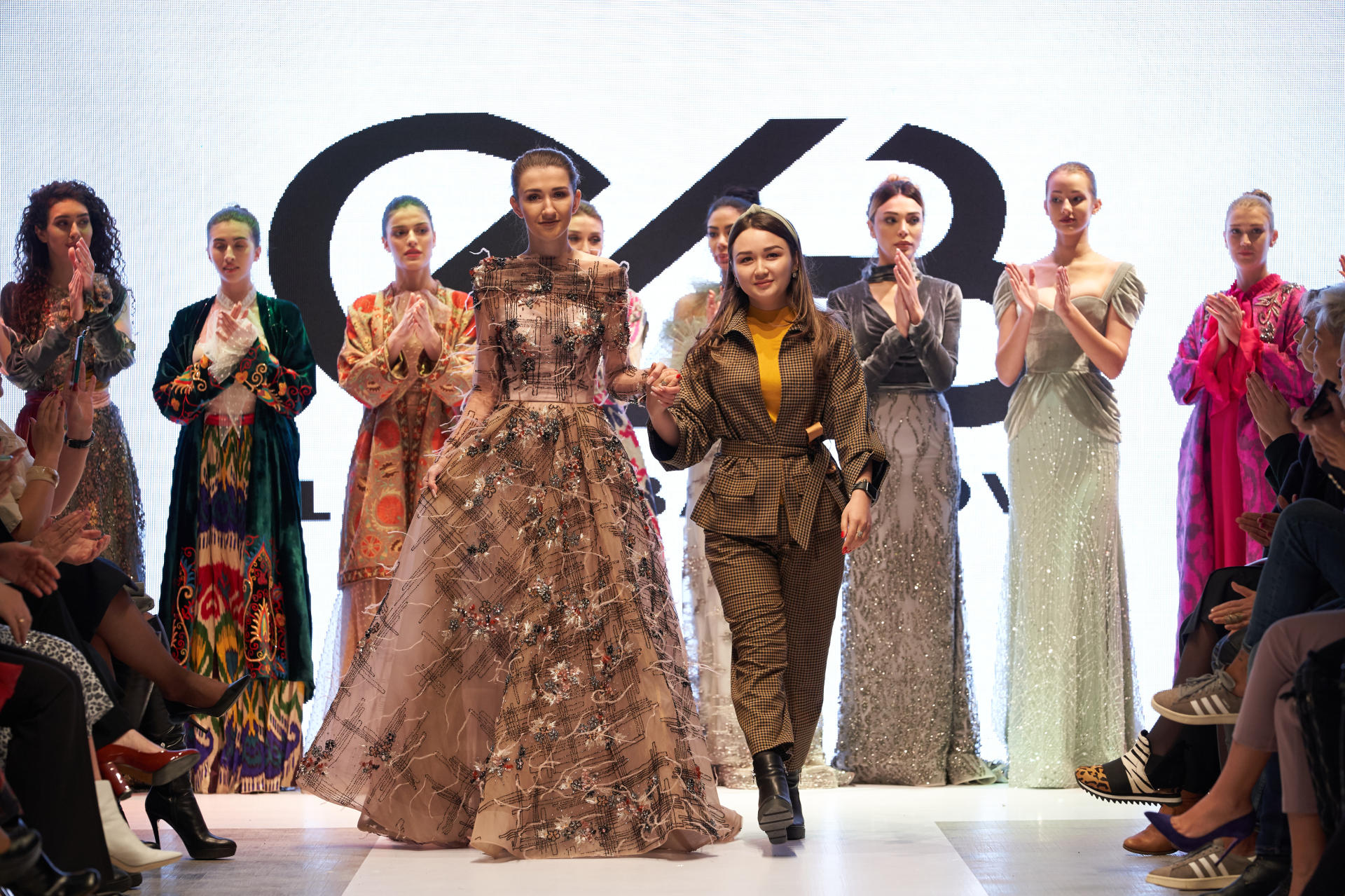 Юбилейный Azerbaijan Fashion Week – нарушение правил, загадки Африки, гламур Востока и Запада (ФОТО)