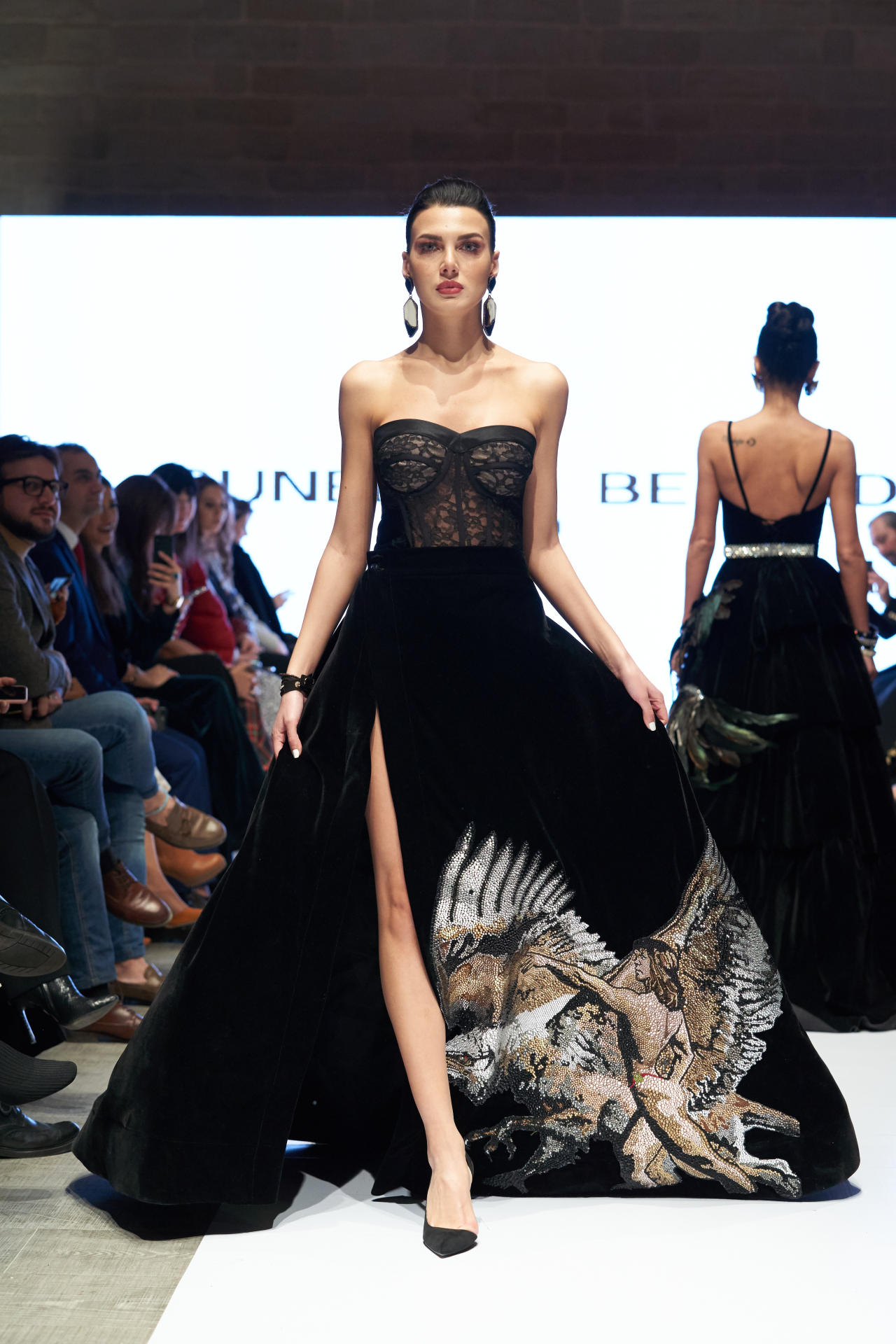 Юбилейный Azerbaijan Fashion Week – нарушение правил, загадки Африки, гламур Востока и Запада (ФОТО)