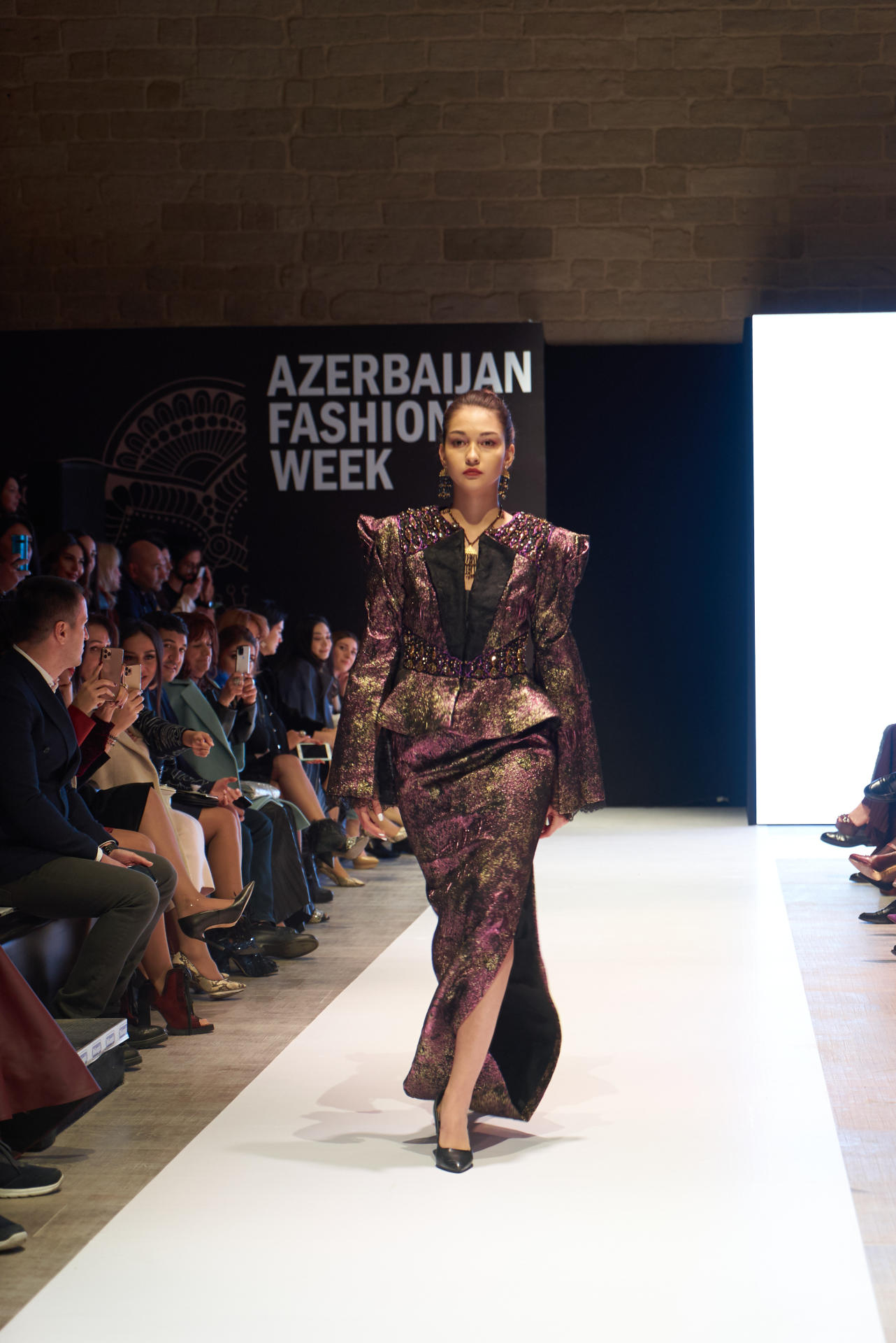 Юбилейный Azerbaijan Fashion Week – нарушение правил, загадки Африки, гламур Востока и Запада (ФОТО)