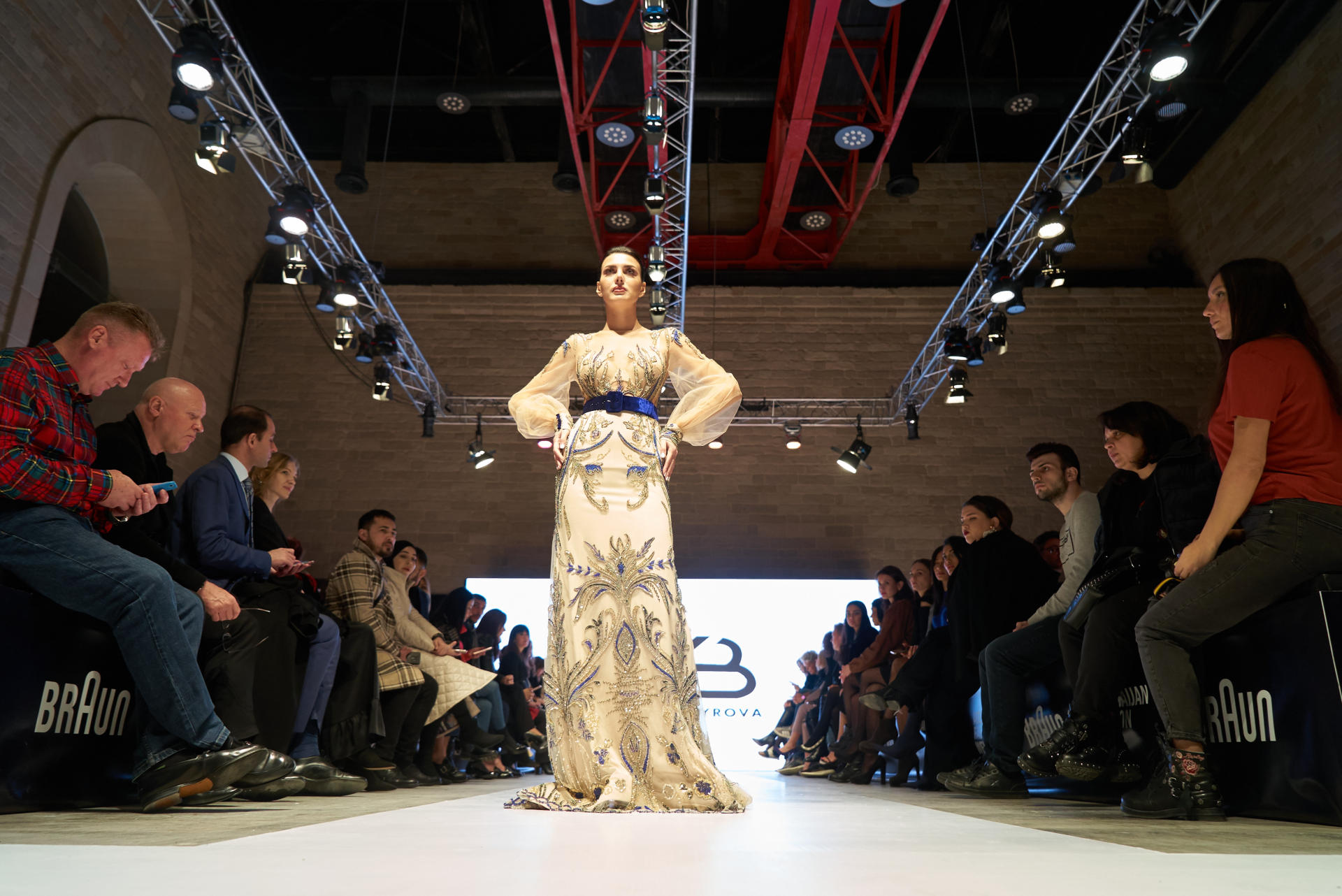Юбилейный Azerbaijan Fashion Week – нарушение правил, загадки Африки, гламур Востока и Запада (ФОТО)