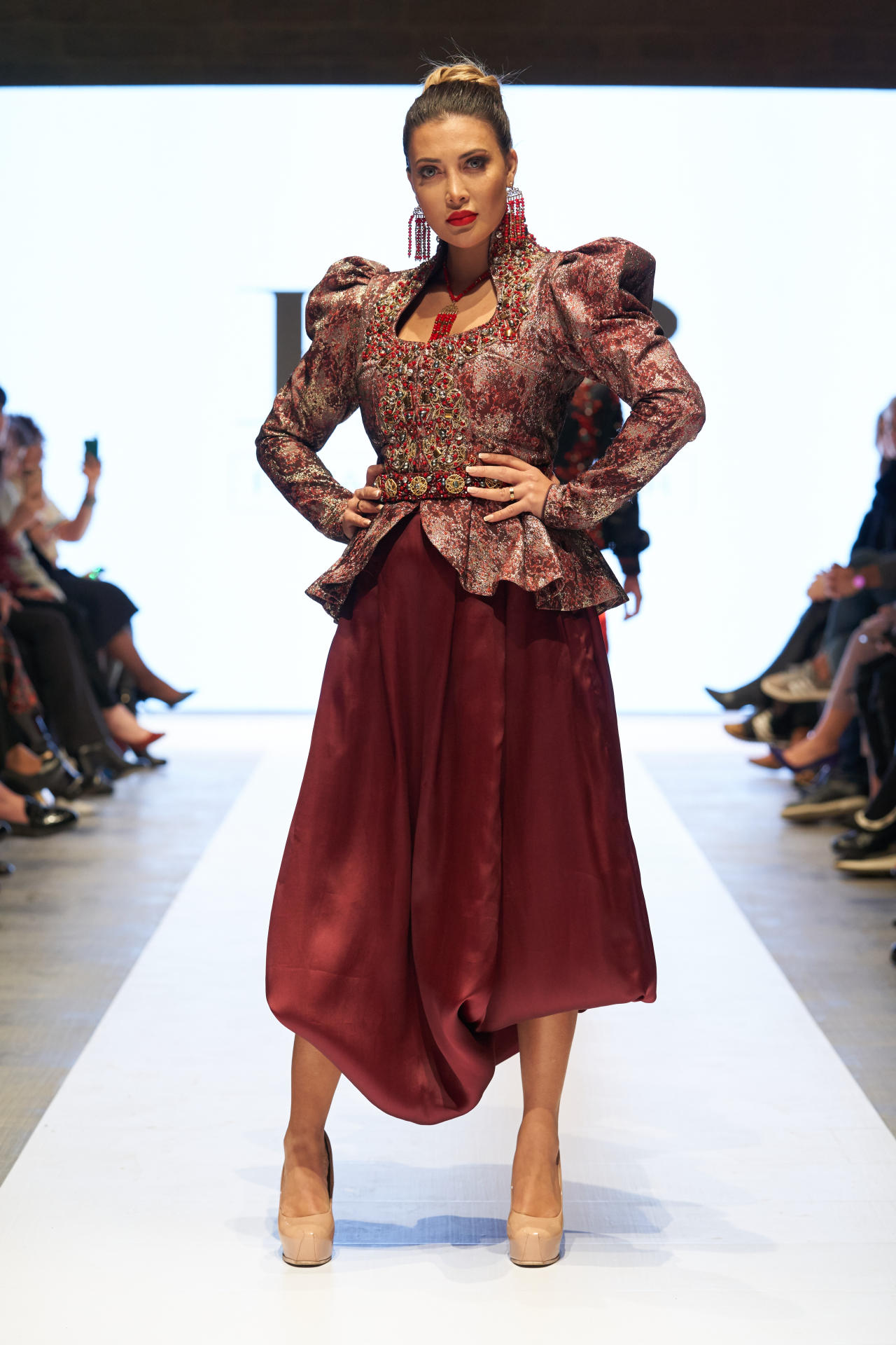 Юбилейный Azerbaijan Fashion Week – нарушение правил, загадки Африки, гламур Востока и Запада (ФОТО)