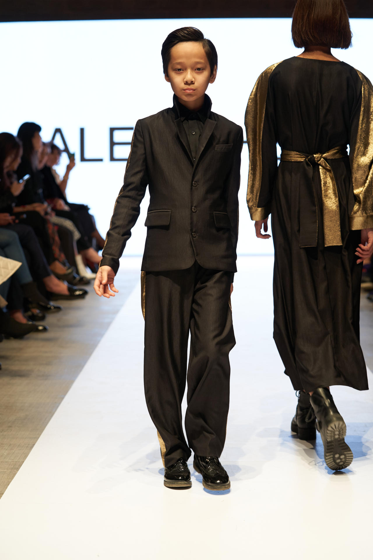 Юбилейный Azerbaijan Fashion Week – нарушение правил, загадки Африки, гламур Востока и Запада (ФОТО)